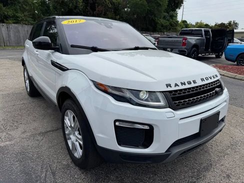 Used 2017 Land Rover Range Rover Evoque SE Premium image 3