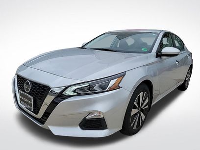 Used 2021 Nissan Altima 2.5 SV