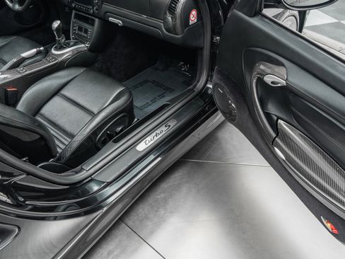 Used 2005 Porsche 911 Turbo AWD/4WD image 33
