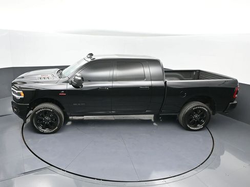 Used 2024 RAM 3500 Laramie w/ Night Edition image 38