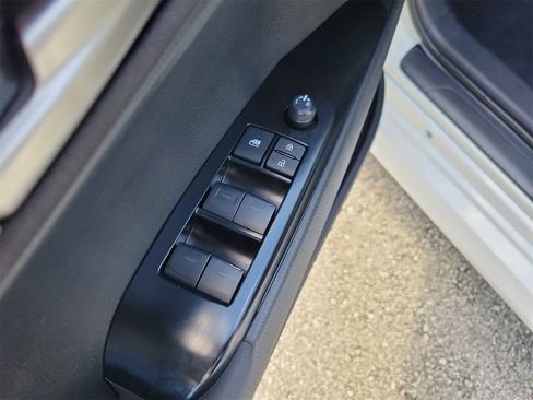 Used 2025 Toyota Camry LE image 15