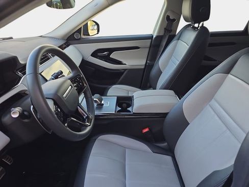 Used 2024 Land Rover Range Rover Evoque Dynamic SE image 15