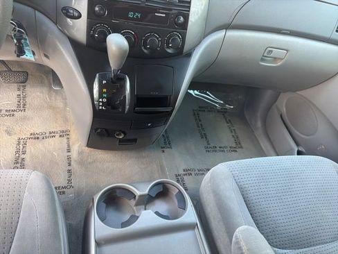 Used 2006 Toyota Sienna FWD image 12