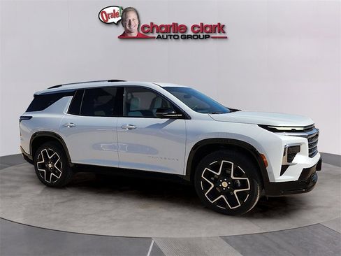 New 2026 Chevrolet Traverse High Country image 6