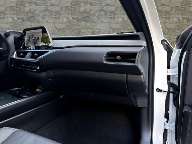 Used 2025 Lexus UX 300h AWD w/ Accessory Package (Z1) image 28