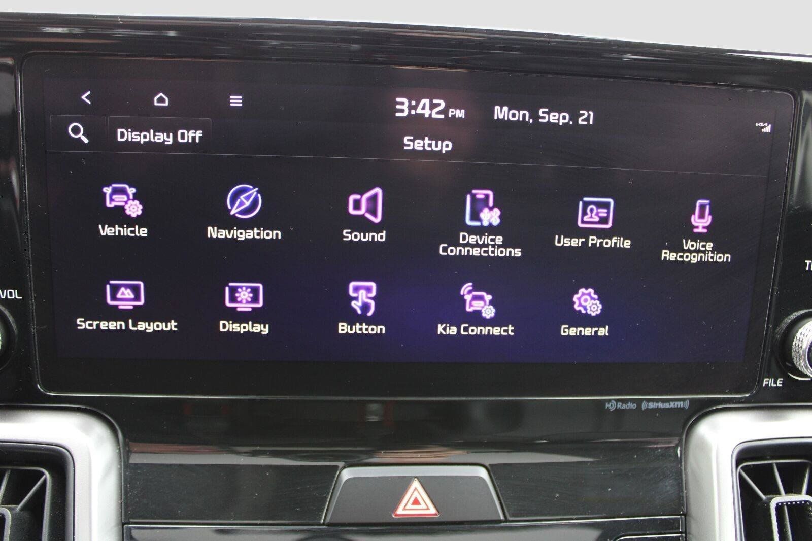 Used 2023 Kia Sorento S w/ Panoramic Sunroof Package FWD image 24