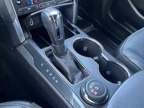 Used 2017 Ford Explorer Limited AWD/4WD image 11