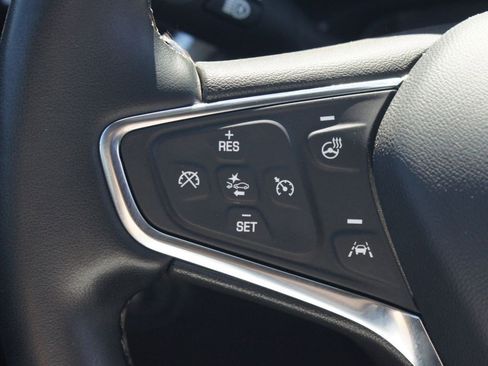 Used 2024 Chevrolet Equinox Premier FWD image 12