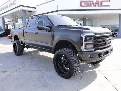 Used 2025 Ford F350 Platinum w/ Platinum Plus Package AWD/4WD image 8