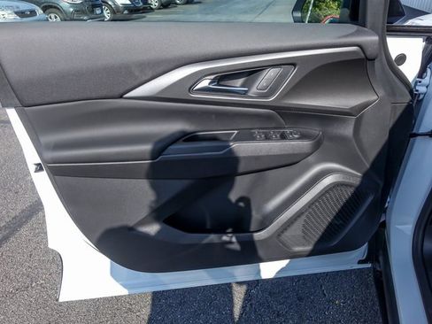 New 2026 Chevrolet Equinox EV LT w/ Comfort Package image 11