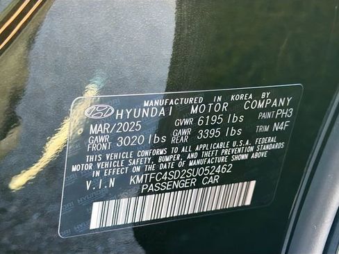 Used 2025 Genesis G90 3.5T image 45