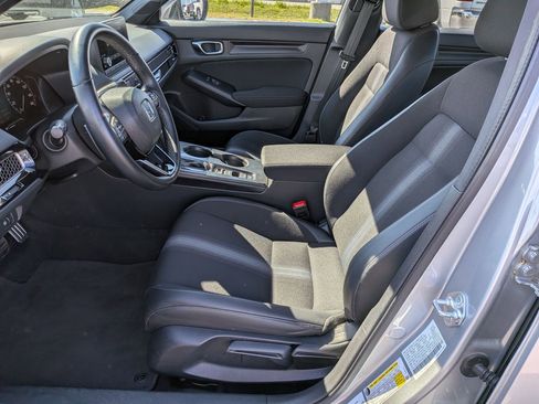 Used 2025 Honda Civic Sport image 14