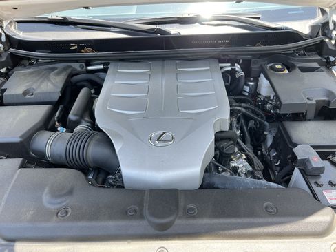 Used 2023 Lexus GX 460 Premium w/ Accessory Package AWD/4WD image 36