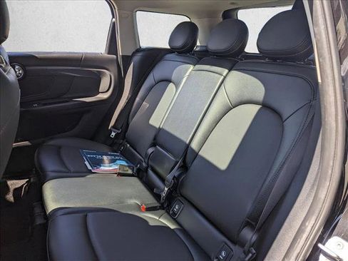 Used 2018 MINI Cooper Countryman S FWD image 18