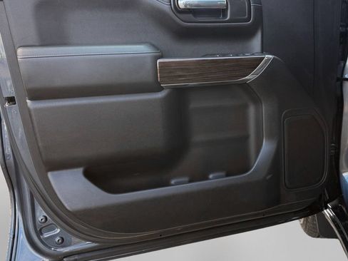 Used 2021 Chevrolet Silverado 1500 LT AWD/4WD image 14