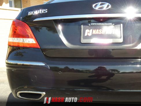 Used 2013 Hyundai Equus Signature RWD image 11