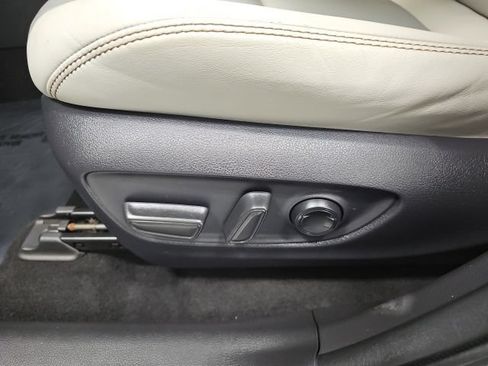 Used 2019 Toyota RAV4 XLE Premium w/ Cold Weather Package AWD/4WD image 16