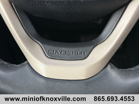 Used 2015 Jeep Cherokee Sport image 23