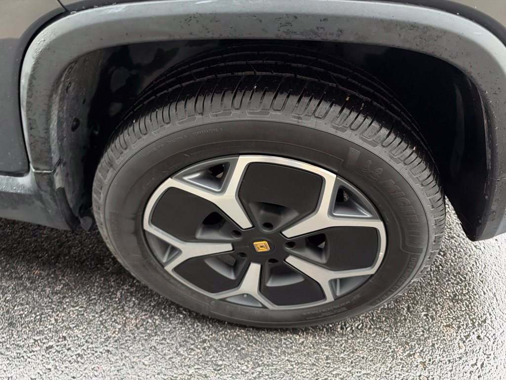 Used 2023 Rivian R1T Adventure Dual AWD/4WD image 7