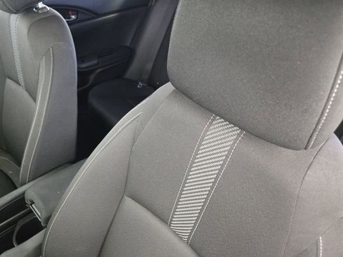 Used 2018 Honda Civic Sport image 25