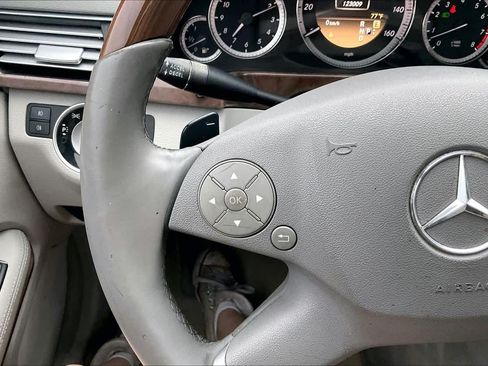 Used 2011 Mercedes-Benz E 350 Sedan image 23