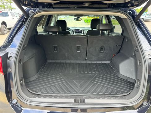 Used 2020 Chevrolet Equinox Premier FWD image 40