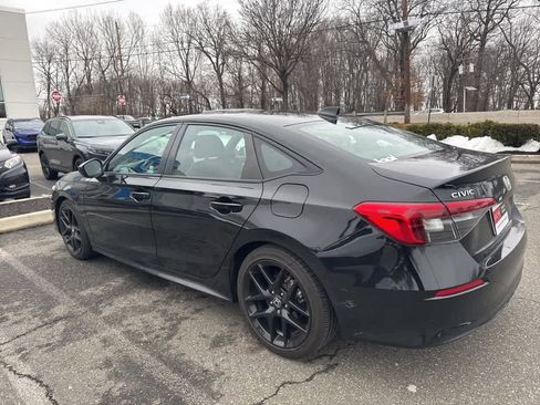 Used 2023 Honda Civic Sport image 15