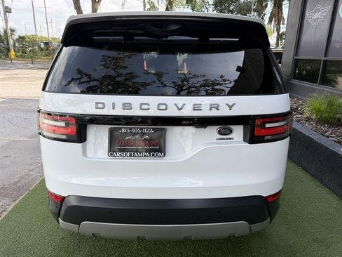 Used 2017 Land Rover Discovery HSE AWD/4WD image 5