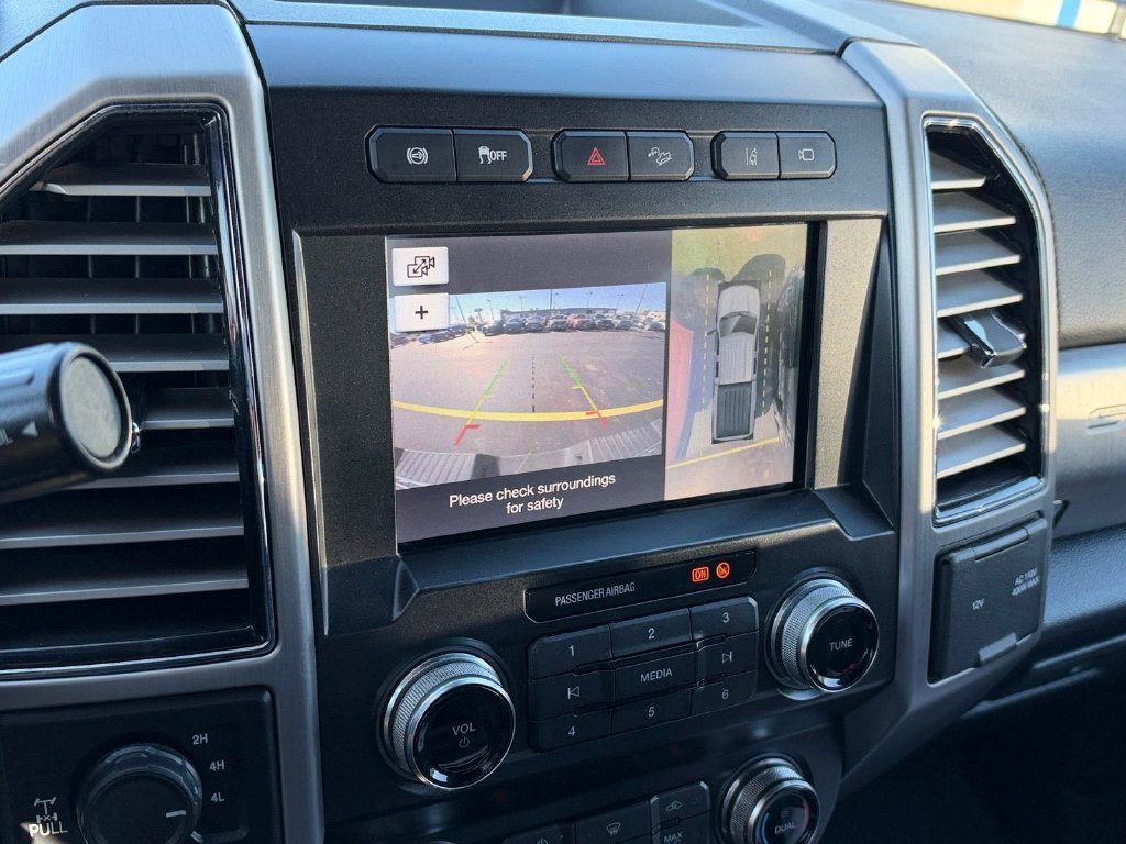 Certified 2019 Ford F350 Platinum w/ Platinum Ultimate Package AWD/4WD image 24
