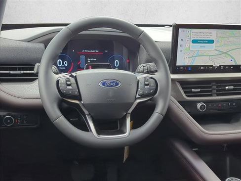 New 2026 Ford Explorer Platinum image 19