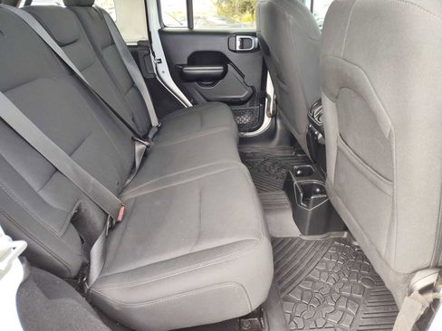 Used 2018 Jeep Wrangler Unlimited Sport S image 20