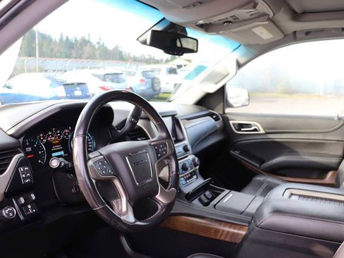 Used 2018 GMC Yukon Denali w/ Denali Ultimate Package image 10