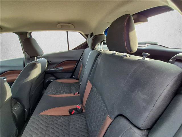 Used 2023 Nissan Kicks SR w/ Interior Electronics Package FWD image 11
