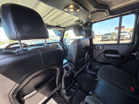 Used 2020 Jeep Wrangler Unlimited Sport AWD/4WD image 9
