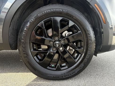 Used 2021 Kia Sorento S w/ Panoramic Sunroof Package image 35