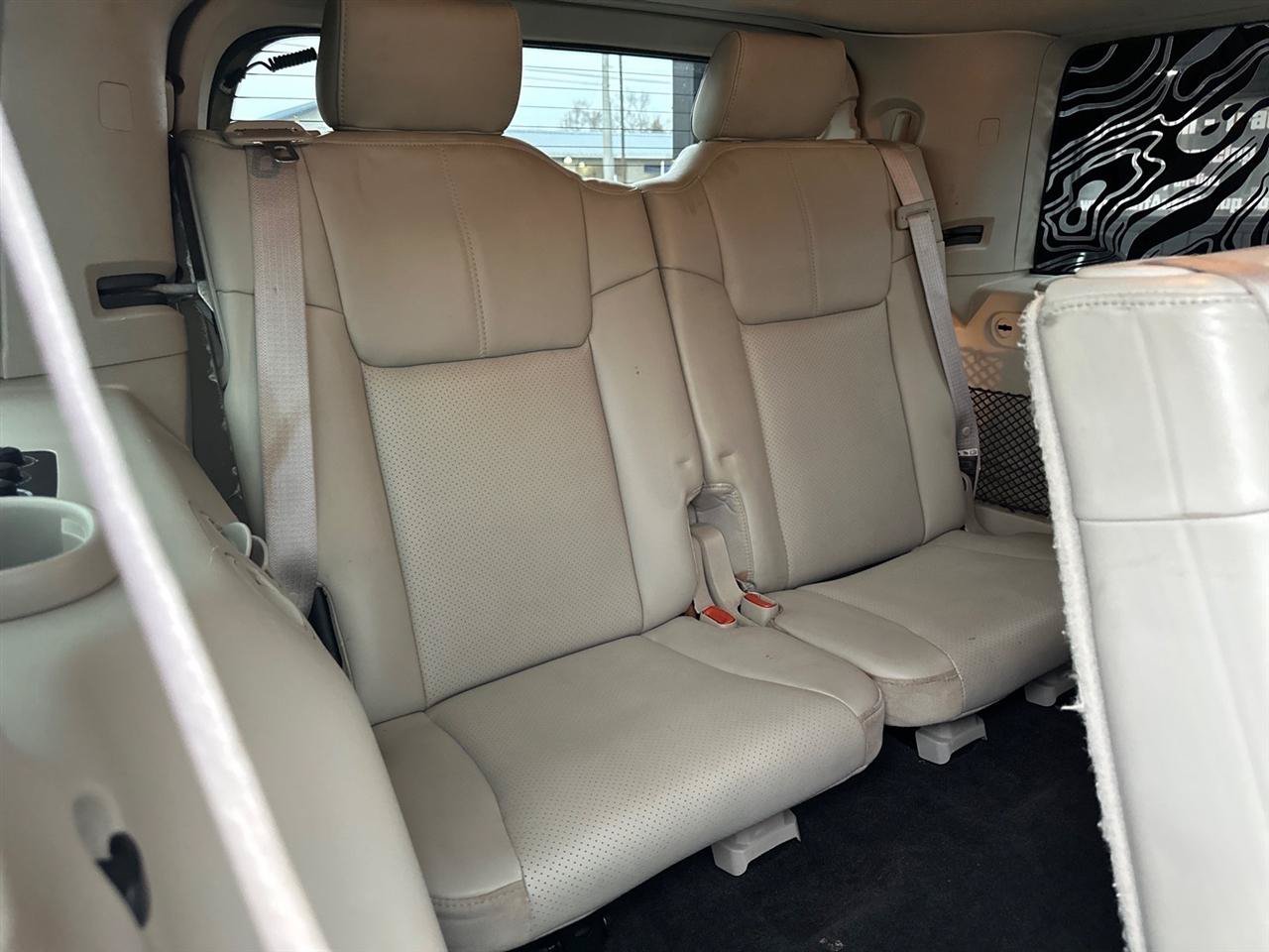 Used 2006 Jeep Commander Limited AWD/4WD image 32