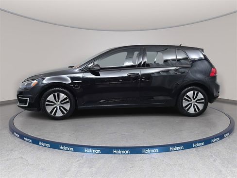 Used 2016 Volkswagen e-Golf SEL Premium w/ Driver Assistance Package image 9