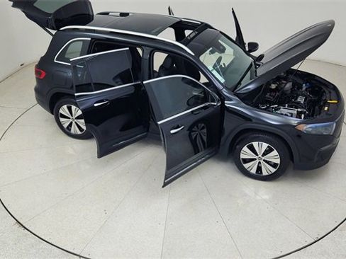 Used 2024 Mercedes-Benz EQB 250+ w/ Driver Assistance Package image 84