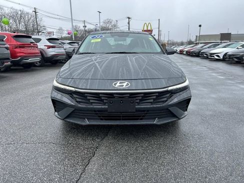 Certified 2024 Hyundai Elantra SEL FWD image 8
