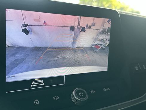 Used 2021 Chevrolet Blazer LT FWD image 19