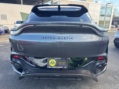 Used 2023 Aston Martin DBX 707 image 38
