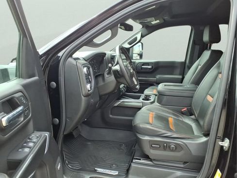 Used 2020 GMC Sierra 1500 AT4 w/ AT4 Premium Package AWD/4WD image 9