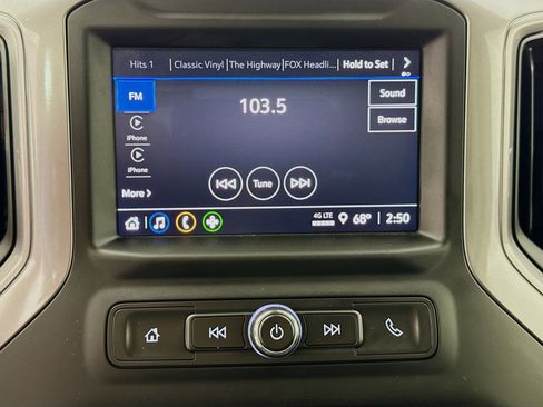 Used 2022 Chevrolet Silverado 1500 Custom image 15