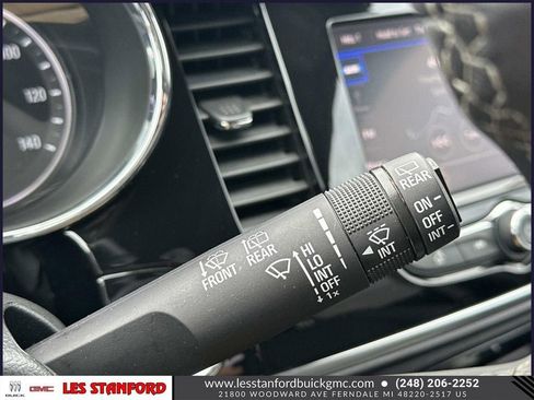 Used 2022 Buick Encore Preferred w/ Safety Package image 25