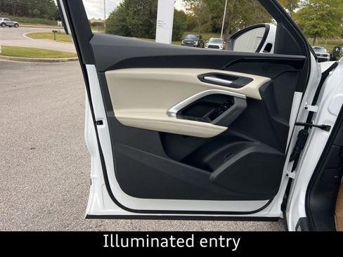 New 2025 Audi Q5 Premium image 16