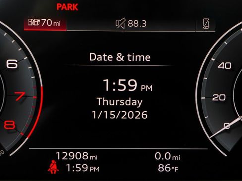 Used 2024 Audi Q5 e Premium Plus w/ Premium Plus Package image 32