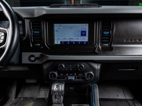 Used 2023 Ford Bronco Black Diamond w/ Sasquatch Package image 29