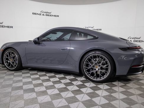 Used 2025 Porsche 911 Carrera RWD image 9