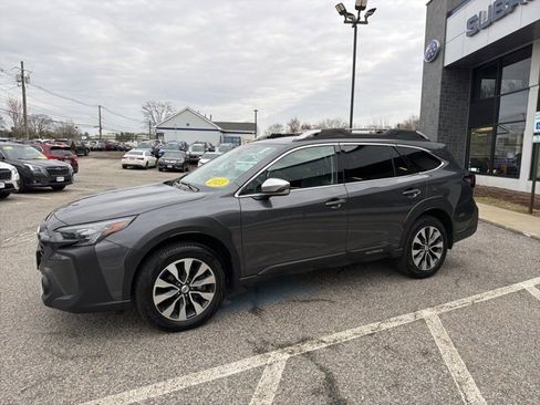 Used 2023 Subaru Outback Touring XT image 2