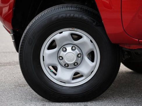 Used 2023 Toyota Tacoma SR image 7